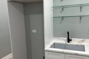 1019 N Leamington Ave, Chicago, IL 60651 - Photo 13