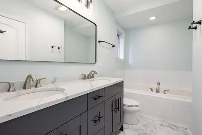 1523 W Thomas Street #1, Chicago, IL 60642 - Photo 13