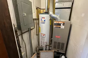 15031 Hamlin Ave, Midlothian, IL 60445 - Photo 7