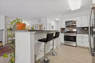 1230 Park Ave W, Highland Park, IL 60035 - Photo 5