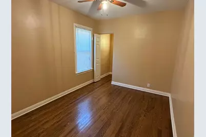 10806 S Eggleston Avenue, Chicago, IL 60628 - Photo 5