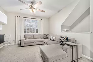 4325 Savoy Ln, McHenry, IL 60050 - Photo 5