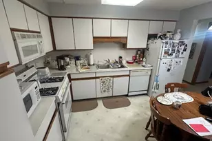 8560 W Foster Ave, Norridge, IL 60706 - Photo 3