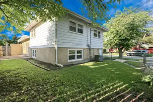 619 E 152nd St, Dolton, IL 60419 - Photo 19