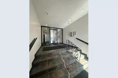 9725 S Karlov Avenue #401, Oak Lawn, IL 60453 - Photo 3