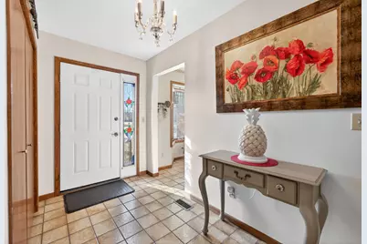 2708 Greenwood Acres Drive #2708, Dekalb, IL 60115 - Photo 3