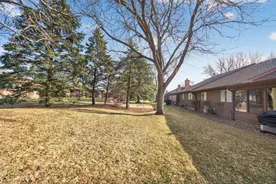 2708 Greenwood Acres Drive #2708, Dekalb, IL 60115 - Photo 23