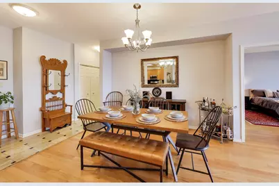 6815 N Milwaukee Avenue #707, Niles, IL 60714 - Photo 11