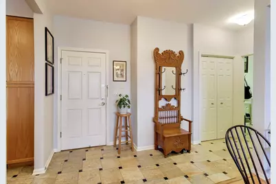 6815 N Milwaukee Avenue #707, Niles, IL 60714 - Photo 7