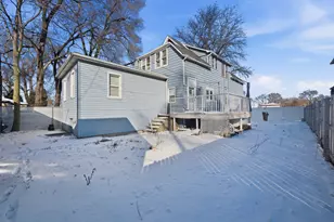 8750 S Princeton Ave, Chicago, IL 60620 - Photo 39