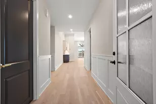 11129 Lizmore Ln, Orland Park, IL 60467 - Photo 3