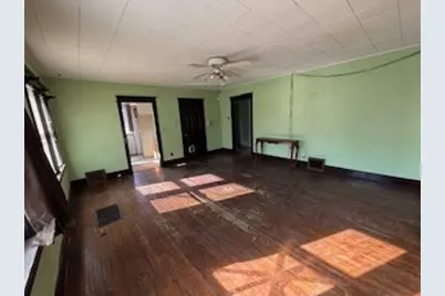 [Address not provided], Elgin, IL 60120 - Photo 7