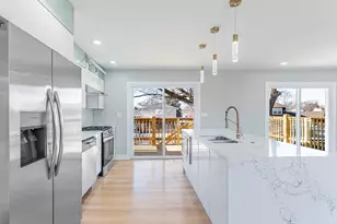 1116 S Busse Rd, Mount Prospect, IL 60056 - Photo 9