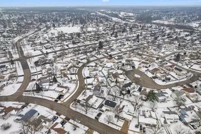 1021 Foxworth Boulevard, Lombard, IL 60148 - Photo 35