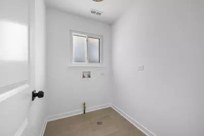 1021 Foxworth Boulevard, Lombard, IL 60148 - Photo 23