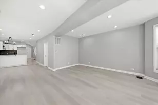 24 E 99th Pl, Chicago, IL 60628 - Photo 5