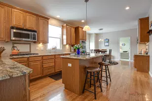 325 Cedar Ridge Dr, Lake Villa, IL 60046 - Photo 11