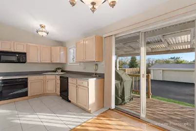 17W645 Lorraine Avenue, Addison, IL 60101 - Photo 9