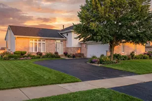 5256 Crosswind Dr, Richton Park, IL 60471 - Photo 1