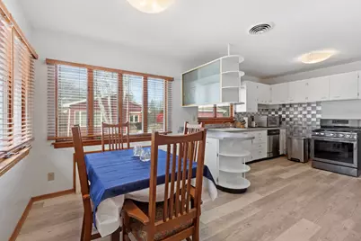 119 S Hill Street, Woodstock, IL 60098 - Photo 5