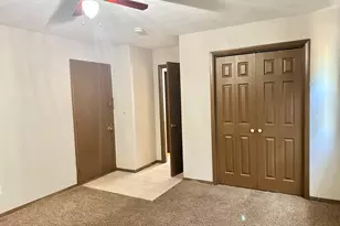 1215 Wall St, Normal, IL 61761 - Photo 19