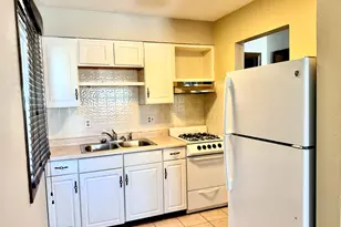 1215 Wall St, Normal, IL 61761 - Photo 17