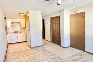 1215 Wall St, Normal, IL 61761 - Photo 13