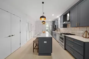 6552 S Evans Ave, Chicago, IL 60637 - Photo 11