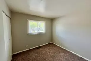 500 Antietam St, Park Forest, IL 60466 - Photo 13