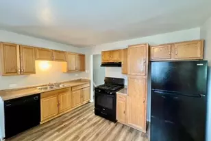 500 Antietam St, Park Forest, IL 60466 - Photo 3