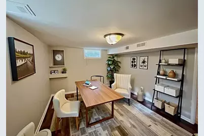 606 E 164th Place, South Holland, IL 60473 - Photo 15