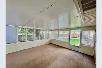 16046 Prairie Avenue, South Holland, IL 60473 - Photo 11