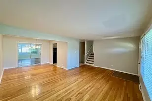 16046 Prairie Ave, South Holland, IL 60473 - Photo 3