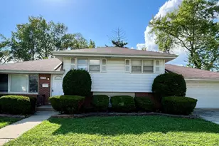 16046 Prairie Ave, South Holland, IL 60473 - Photo 1