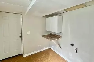 16046 Prairie Ave, South Holland, IL 60473 - Photo 13