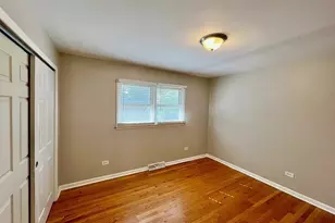 16046 Prairie Ave, South Holland, IL 60473 - Photo 7