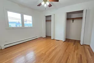 5472 W Higgins Ave, Chicago, IL 60630 - Photo 9