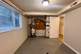 129 Warwick St, Park Forest, IL 60466 - Photo 21