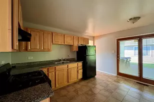 15542 South Park Ave, South Holland, IL 60473 - Photo 7