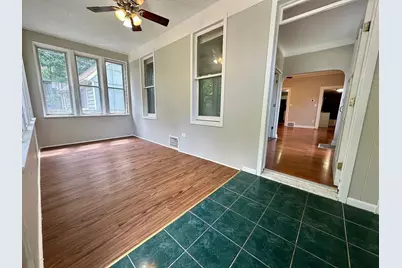 50 Sheridan Street, Elgin, IL 60123 - Photo 3