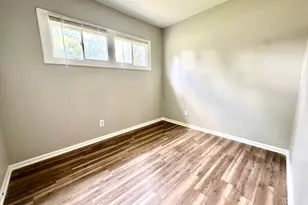 34W744 N James Dr, Saint Charles, IL 60174 - Photo 9