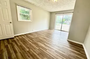 34W744 N James Dr, Saint Charles, IL 60174 - Photo 7