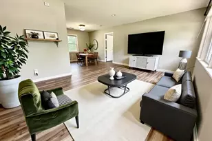 34W744 N James Dr, Saint Charles, IL 60174 - Photo 3