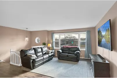 103 Fir Street, Lake in the Hills, IL 60156 - Photo 3