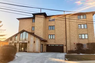 11020 S Keating Ave, Oak Lawn, IL 60453 - Photo 1