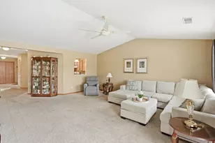 2952 Freedom Cir, Crown Point, IN 46307 - Photo 9