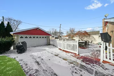 9016 S 48th Court, Oak Lawn, IL 60453 - Photo 7