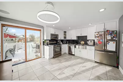 9016 S 48th Court, Oak Lawn, IL 60453 - Photo 17