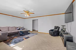 29 W Oak St, Piper City, IL 60959 - Photo 3