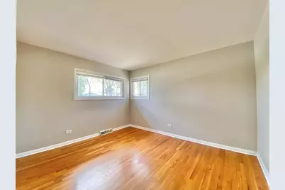 55 E Craig Drive, Chicago Heights, IL 60411 - Photo 9